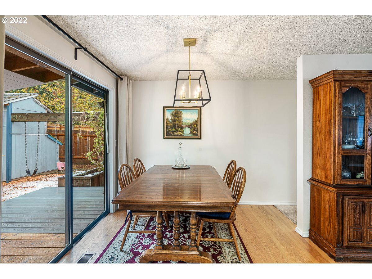 19255 Southwest Prospect Street Aloha, OR 97078 - Photo 5 of 30 Gallery Image 5