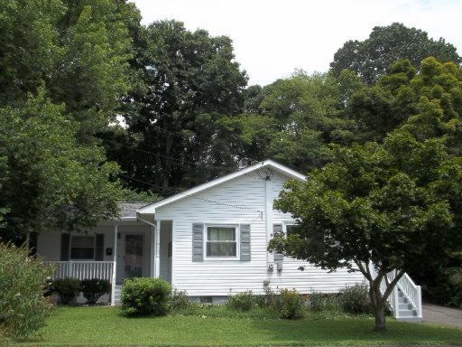 315 East Forest Lane Oak Ridge, TN 37830 - Photo 1 of 19 Primary Photo