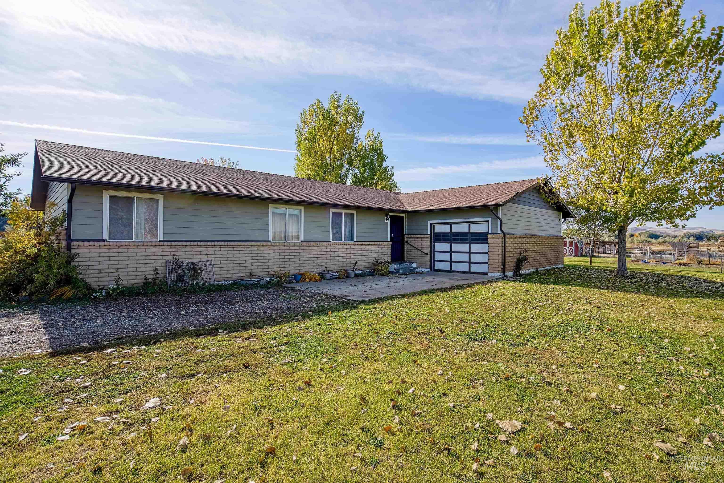 425 West Peach Road Ontario, OR 97914 - Photo 3 of 50