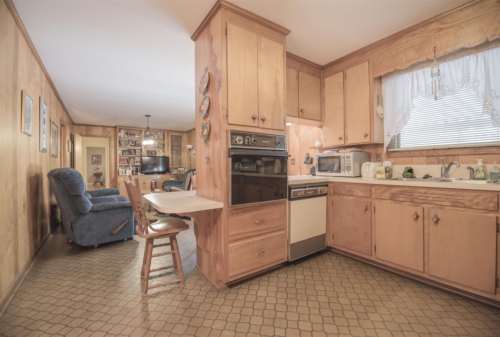914 Whitehall Road Murfreesboro, TN 37130 - Photo 9 of 30 Gallery Image 9