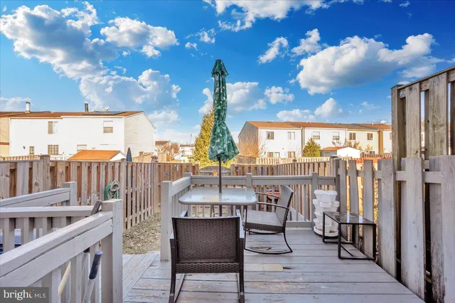 $320,000 | 6813 Farmbrook Court, Frederick, MD 21703