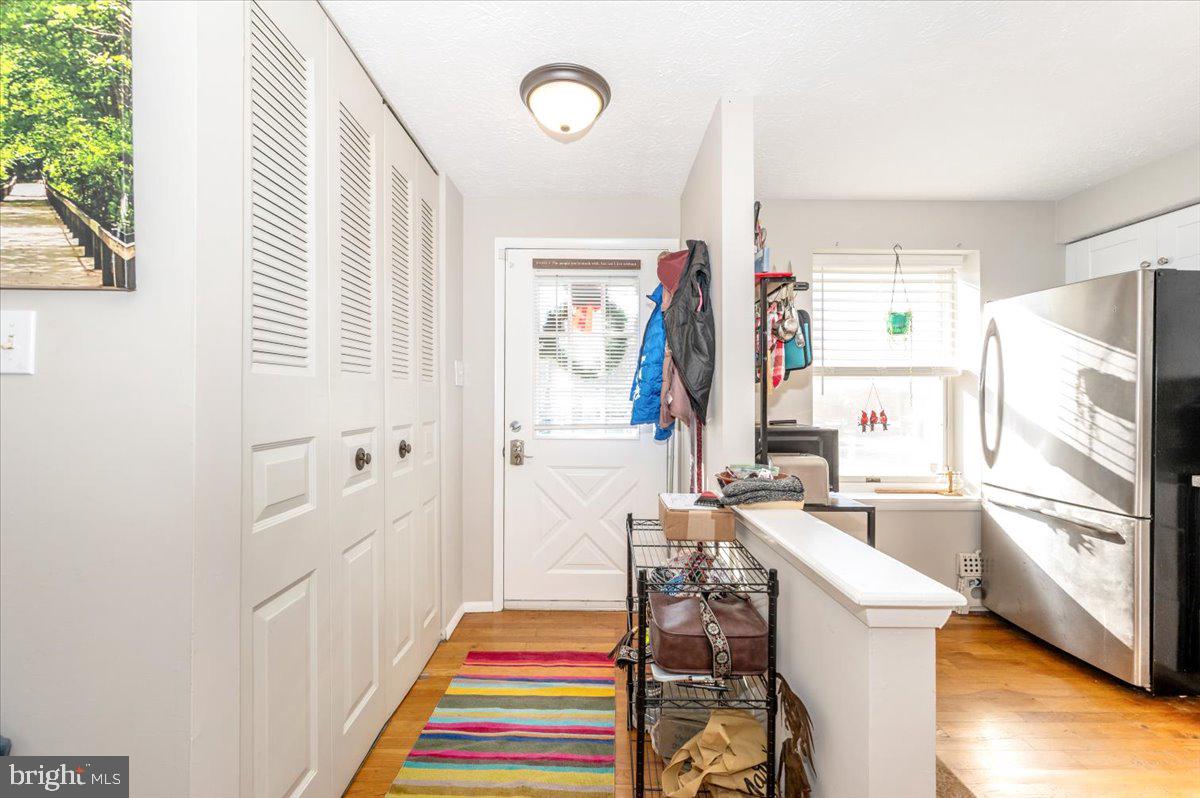 6813 Farmbrook Court Frederick, MD 21703 - Photo 4 of 40 a very nice looking room with a large window