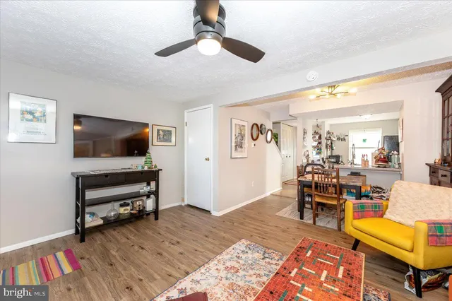 $320,000 | 6813 Farmbrook Court, Frederick, MD 21703