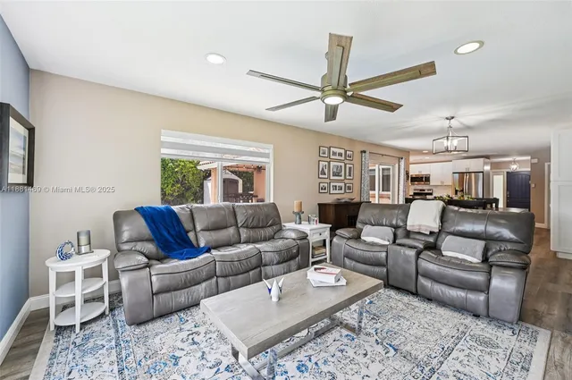 $855,000 | 5610 Windover Way, Davie, FL 33331