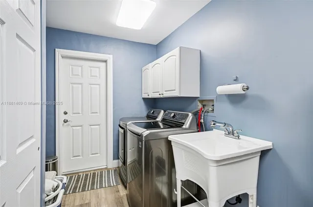 $855,000 | 5610 Windover Way, Davie, FL 33331