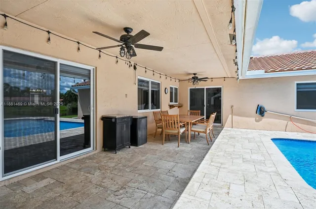 $855,000 | 5610 Windover Way, Davie, FL 33331