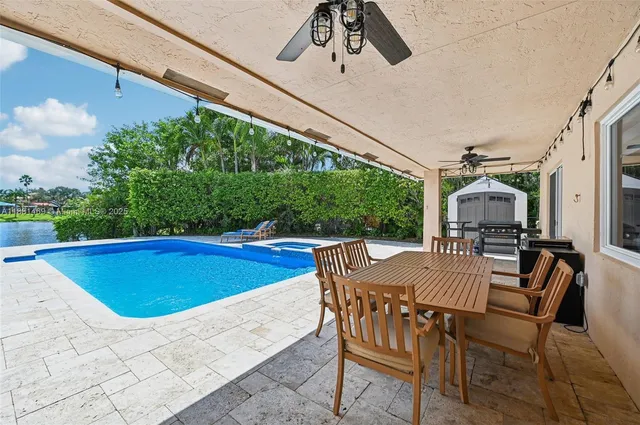 $855,000 | 5610 Windover Way, Davie, FL 33331