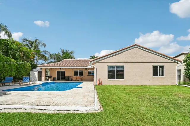 $855,000 | 5610 Windover Way, Davie, FL 33331
