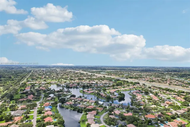 $855,000 | 5610 Windover Way, Davie, FL 33331