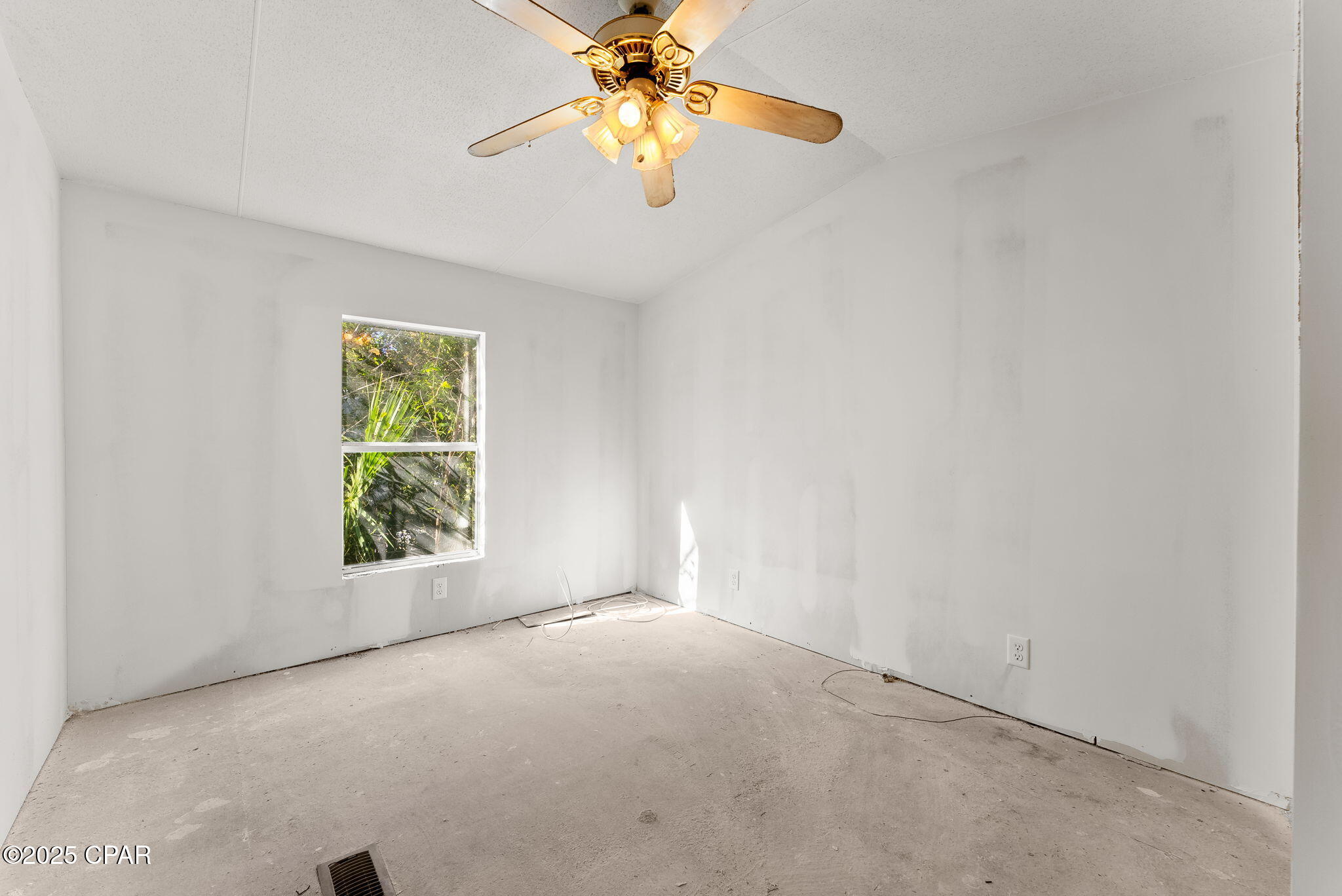 2122 West 29th Street Panama City, FL 32405 - Photo 9 of 19