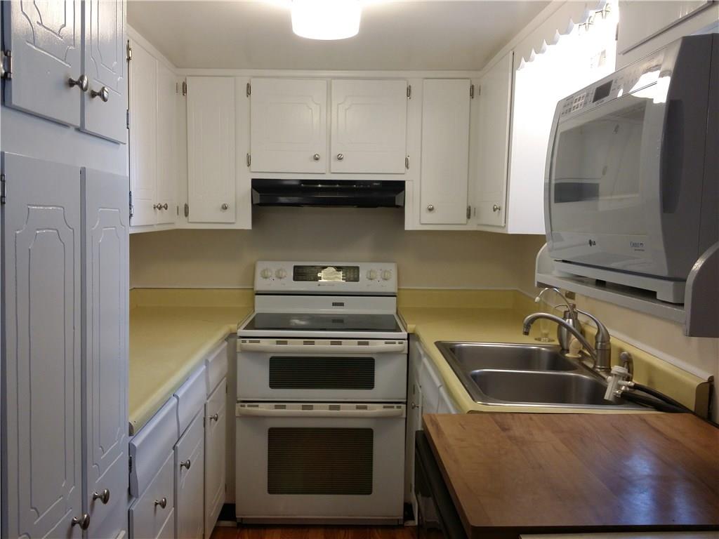 554 Griffith Road Greenwood, IN 46143 - Photo 8 of 19 Gallery Image 8