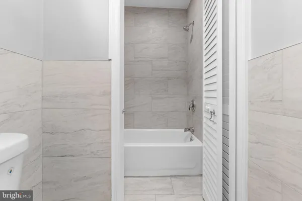 a bathroom with a bathtub