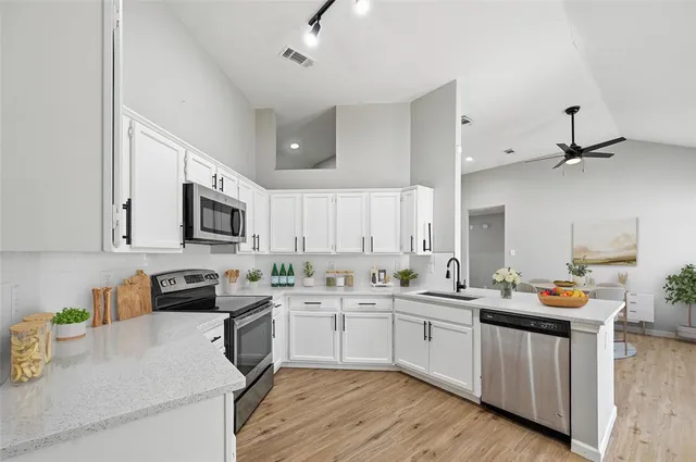 $364,900 | 210 South Malone Road, Allen, TX 75002