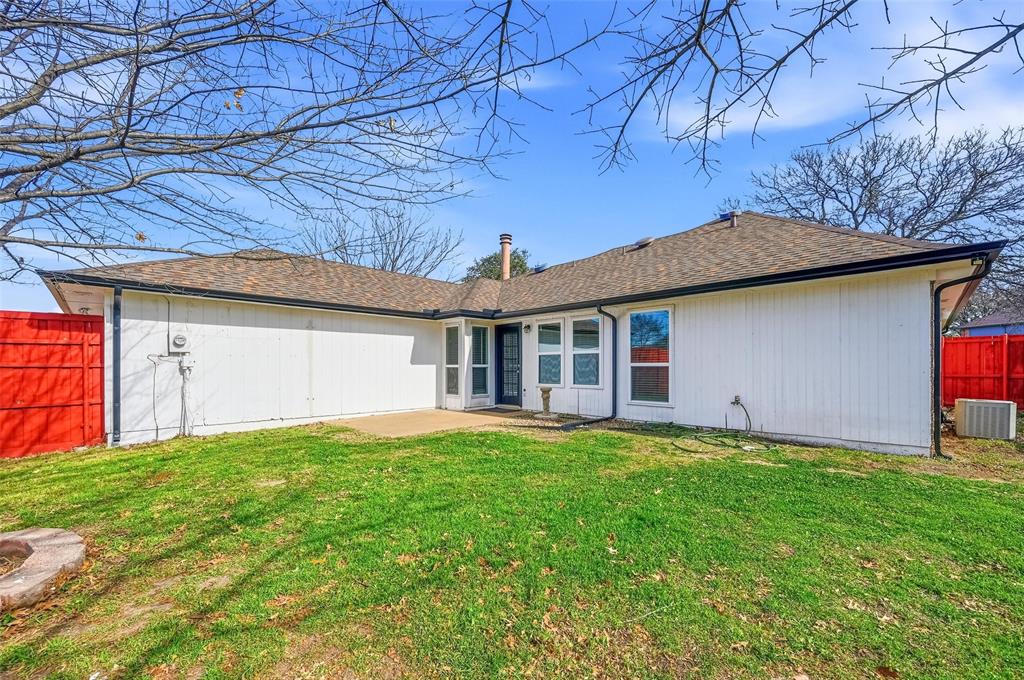 210 South Malone Road Allen, TX 75002 - Photo 25 of 36 a front view of a house with a yard and garage
