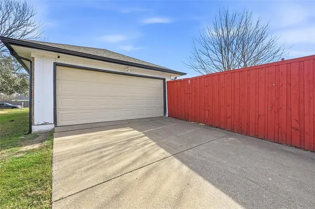 $364,900 | 210 South Malone Road, Allen, TX 75002