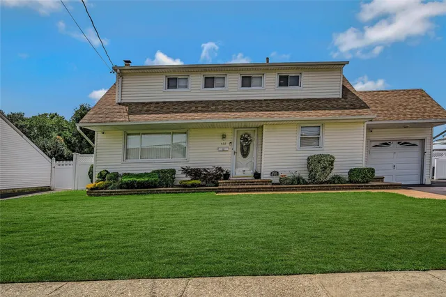 $698,888 | 532 Alwick Avenue, West Islip, NY 11795
