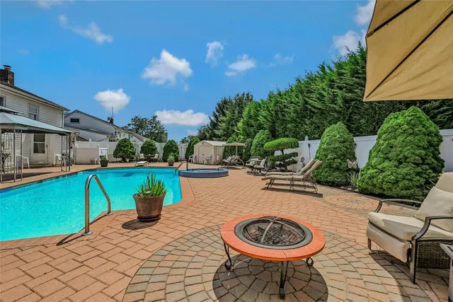 $698,888 | 532 Alwick Avenue, West Islip, NY 11795