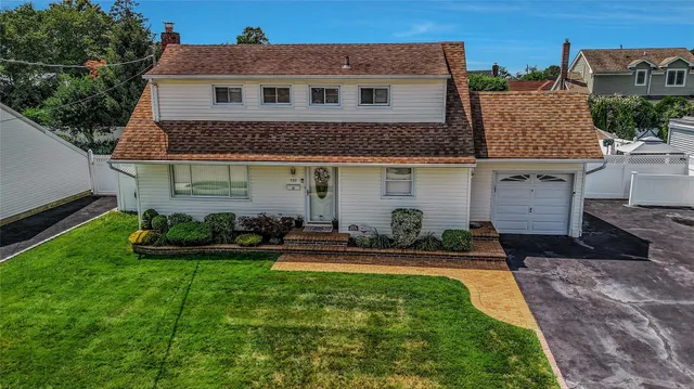 $698,888 | 532 Alwick Avenue, West Islip, NY 11795