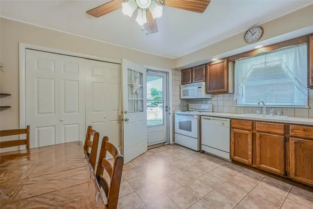 $698,888 | 532 Alwick Avenue, West Islip, NY 11795