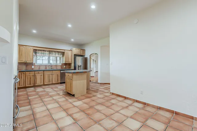 $960,000 | 7496 South Linda Lou Road, Eloy, AZ 85131