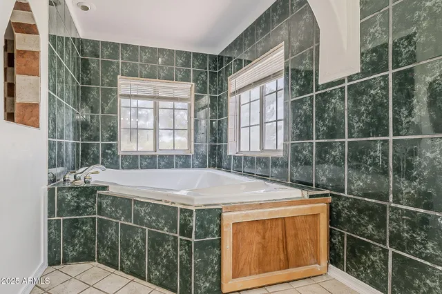 $960,000 | 7496 South Linda Lou Road, Eloy, AZ 85131