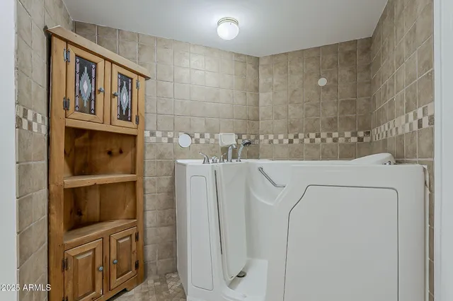 $960,000 | 7496 South Linda Lou Road, Eloy, AZ 85131