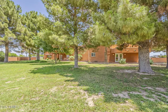 $960,000 | 7496 South Linda Lou Road, Eloy, AZ 85131