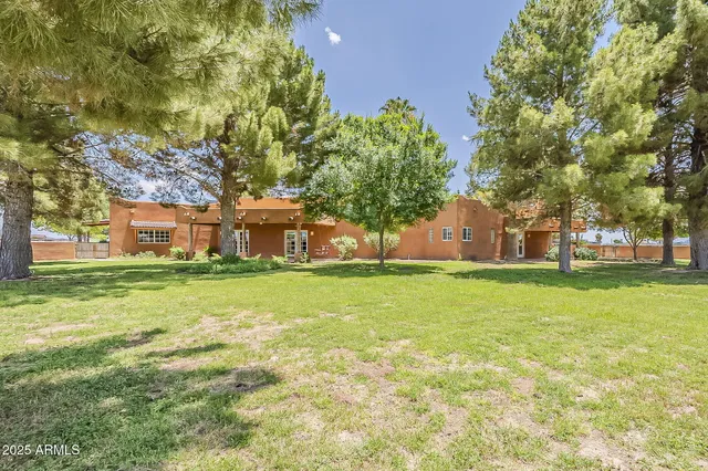 $960,000 | 7496 South Linda Lou Road, Eloy, AZ 85131