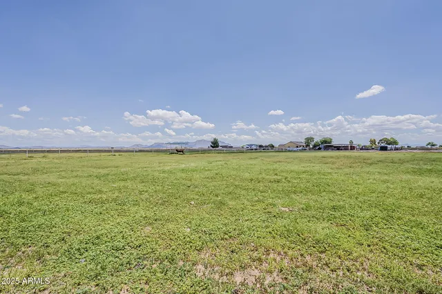 $960,000 | 7496 South Linda Lou Road, Eloy, AZ 85131