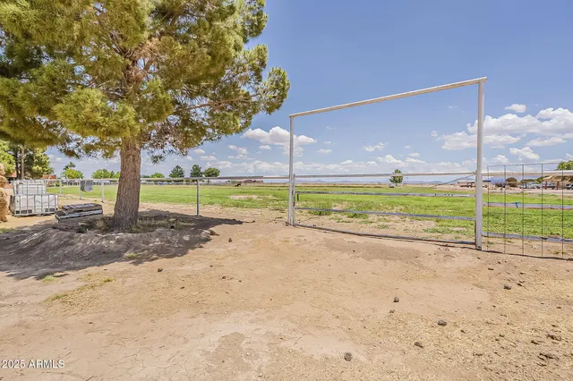 $960,000 | 7496 South Linda Lou Road, Eloy, AZ 85131
