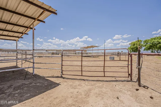 $960,000 | 7496 South Linda Lou Road, Eloy, AZ 85131
