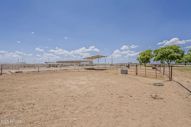 $960,000 | 7496 South Linda Lou Road, Eloy, AZ 85131