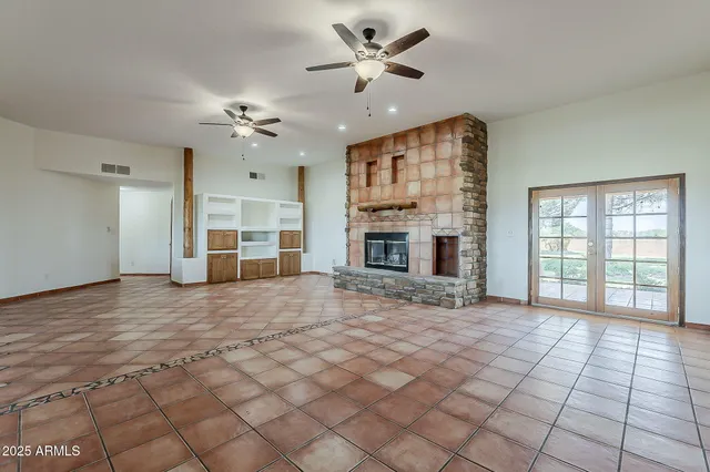 $960,000 | 7496 South Linda Lou Road, Eloy, AZ 85131