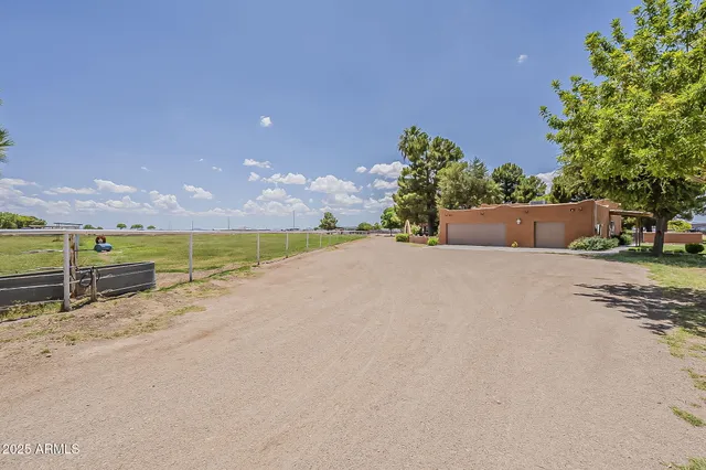 $960,000 | 7496 South Linda Lou Road, Eloy, AZ 85131