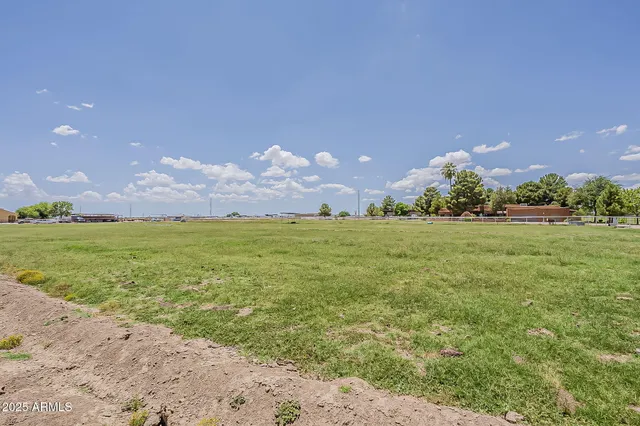 $960,000 | 7496 South Linda Lou Road, Eloy, AZ 85131