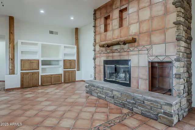 $960,000 | 7496 South Linda Lou Road, Eloy, AZ 85131