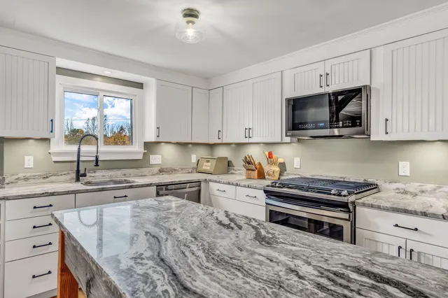 $420,000 | 1699 Ohio Street, Bangor, ME 04401