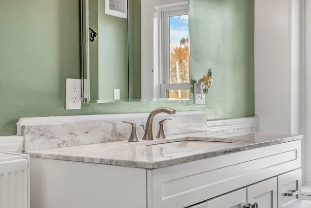 $420,000 | 1699 Ohio Street, Bangor, ME 04401