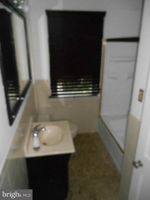 1545 Sheffield Road Baltimore, MD 21218 - Photo 10 of 20 Bath
