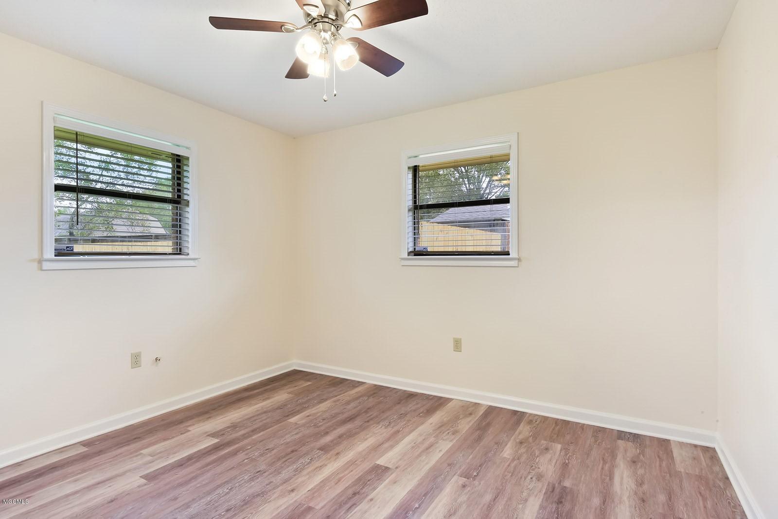 910 Hemlock Road Gulfport, MS 39503 - Photo 9 of 13 910 Hemlock Rd-9