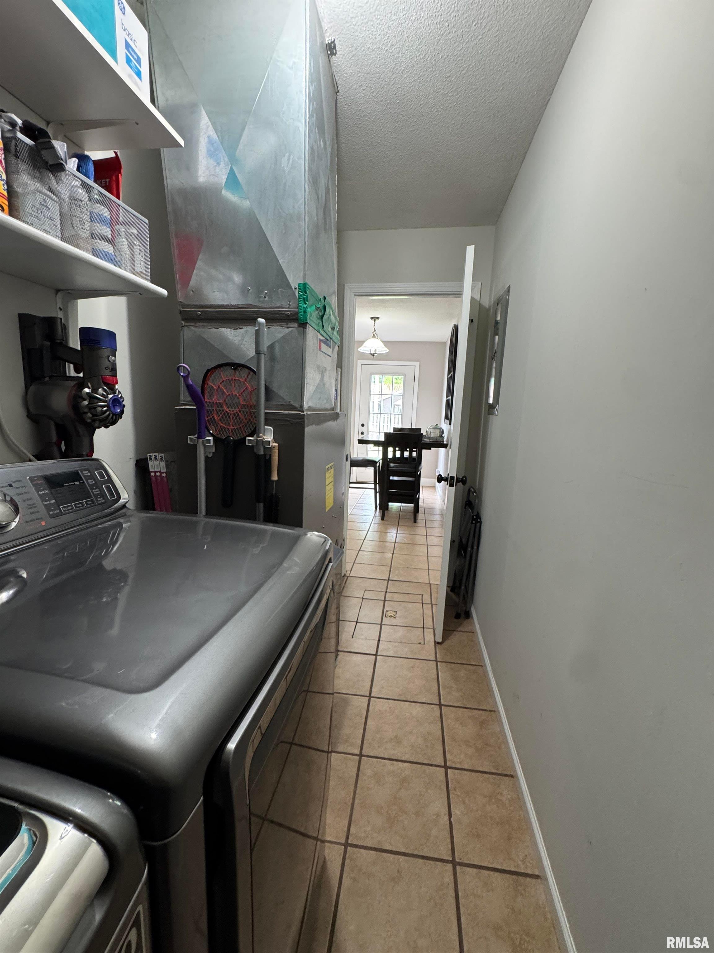 1804 Deerfield Road Chatham, IL 62629 - Photo 34 of 55 Gallery Image 34
