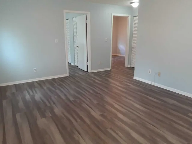 $2,295 | 4648 Summit Boulevard, West Palm Beach, FL 33415