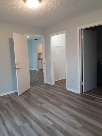 $2,295 | 4648 Summit Boulevard, West Palm Beach, FL 33415