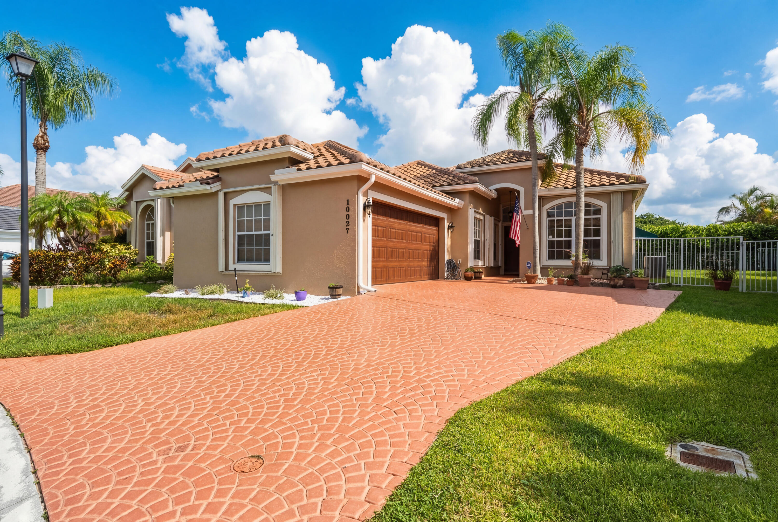 10827 La Salinas Circle Boca Raton, FL 33428 - Photo 1 of 33 KAREN 1