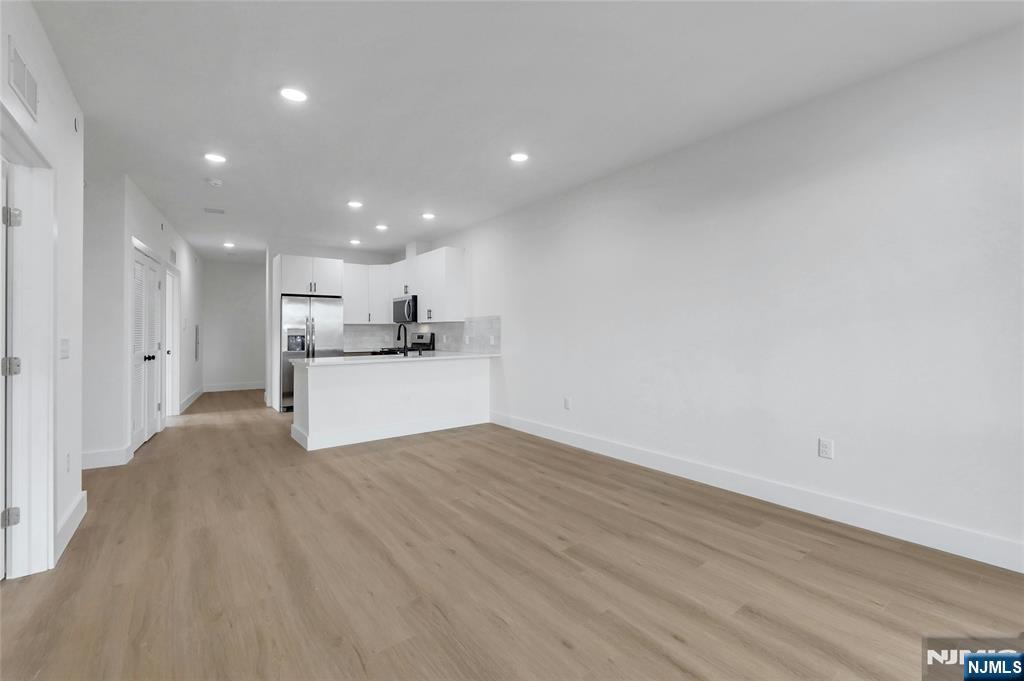 255 Ridge Road, Unit 201 Lyndhurst, NJ 07071 - Photo 12 of 24