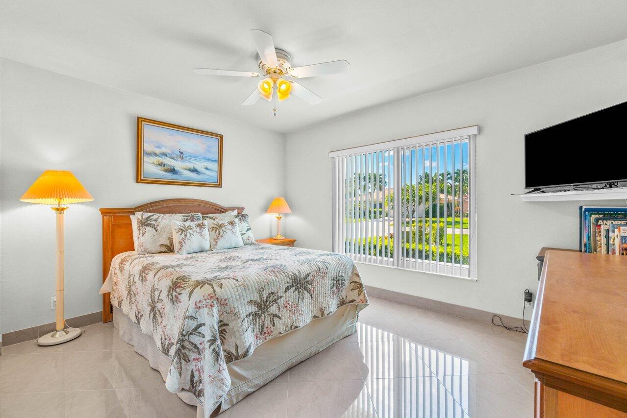 22028 Colony Drive Boca Raton, FL 33433 - Photo 17 of 34 019-22028ColonyDrive-BocaRaton-FL-33433-