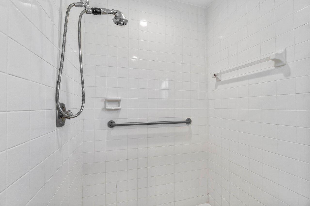 22028 Colony Drive Boca Raton, FL 33433 - Photo 22 of 34 024-22028ColonyDrive-BocaRaton-FL-33433-