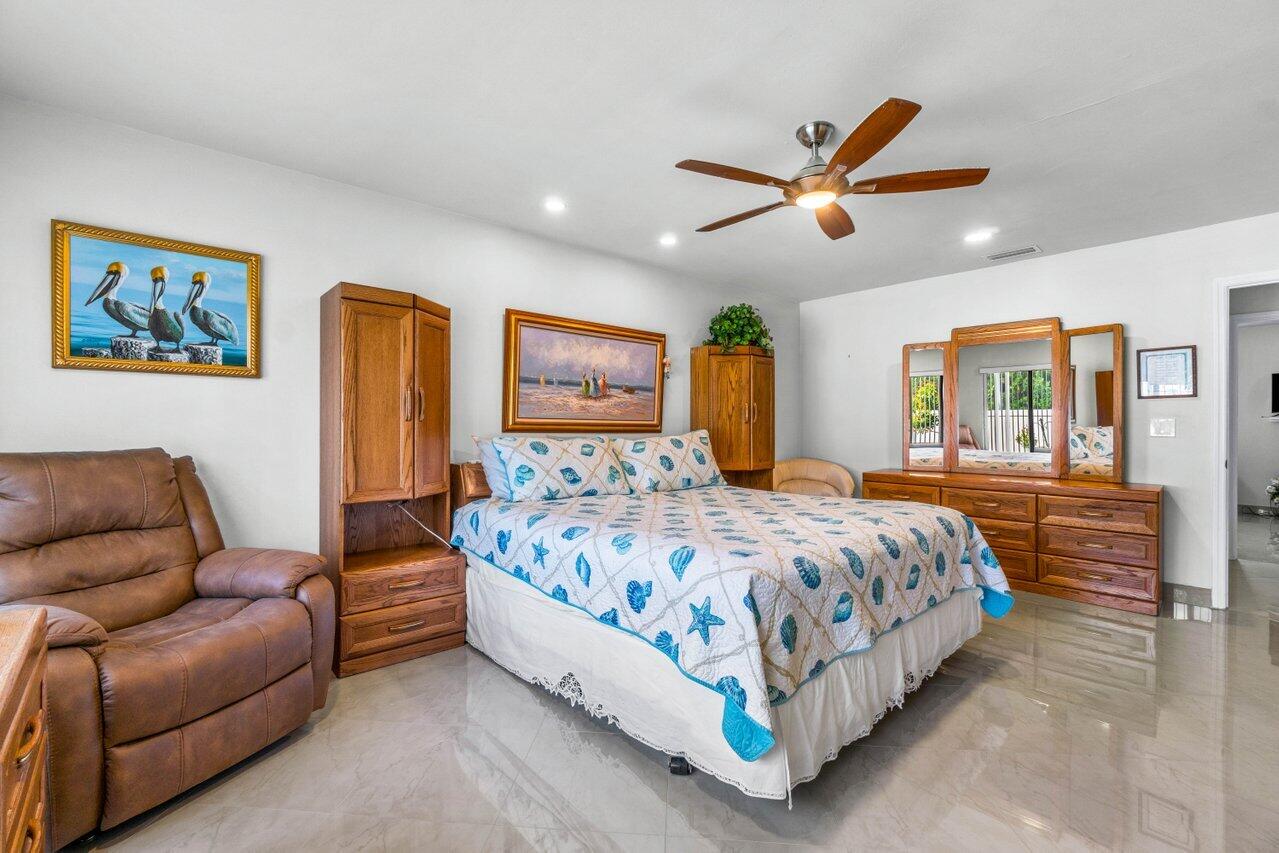 22028 Colony Drive Boca Raton, FL 33433 - Photo 25 of 34 027-22028ColonyDrive-BocaRaton-FL-33433-
