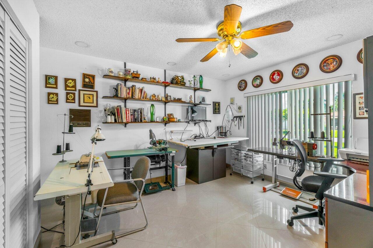 22028 Colony Drive Boca Raton, FL 33433 - Photo 26 of 34 028-22028ColonyDrive-BocaRaton-FL-33433-