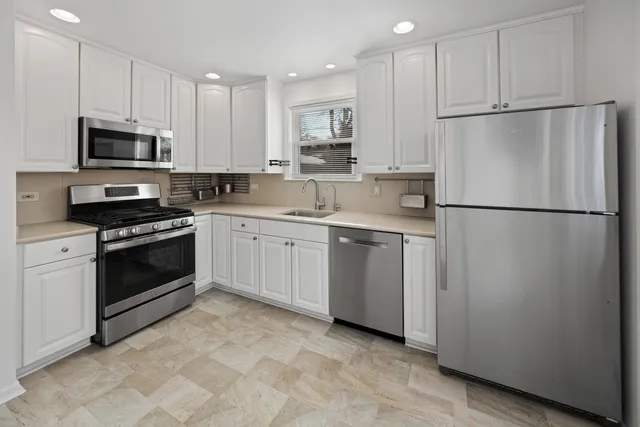 $4,495 | 41 Hackberry Lane, Glenview, IL 60025